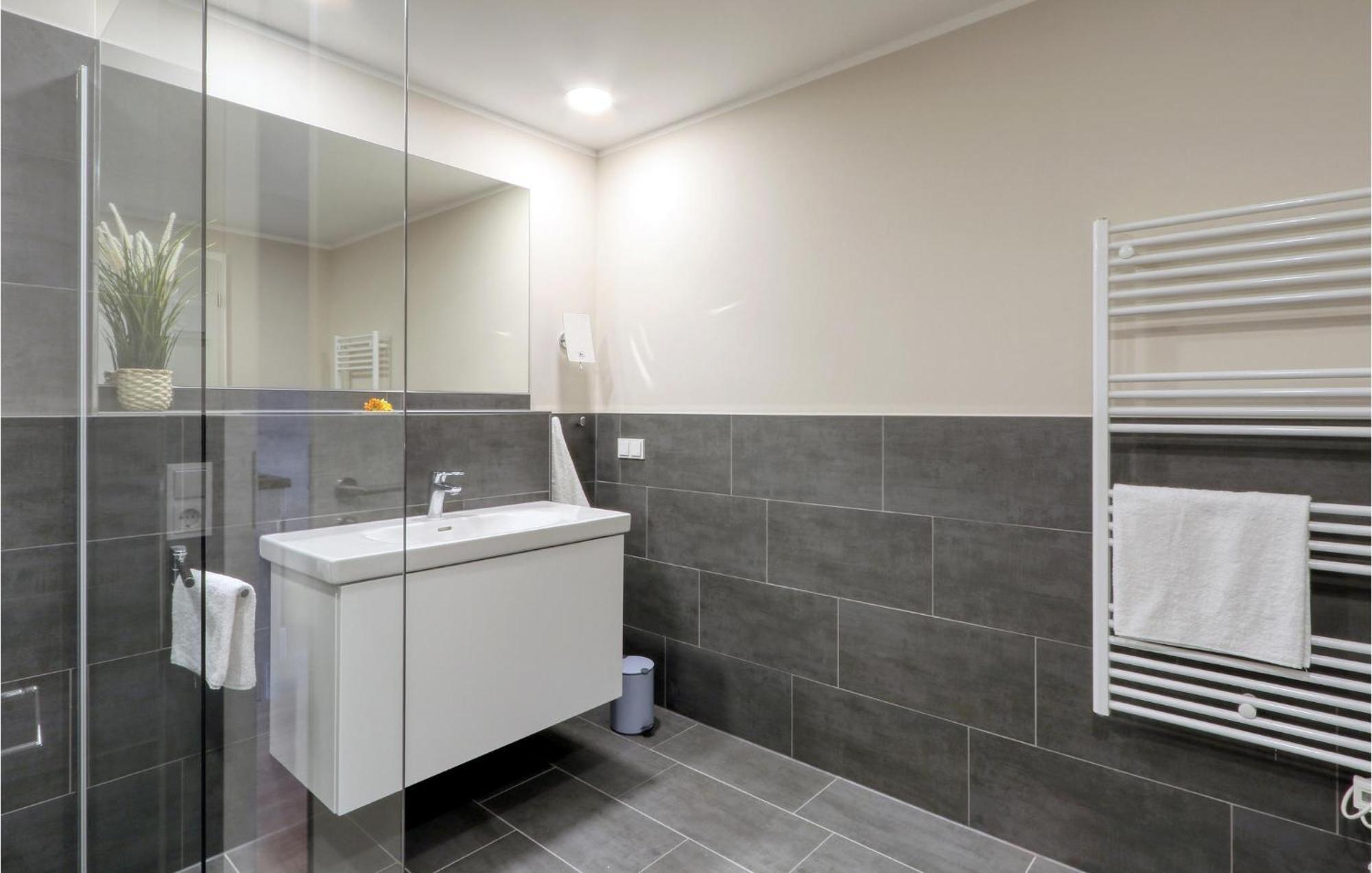 Baltischer Hof Apartment 24 บอลเทินฮาเกิน ภายนอก รูปภาพ